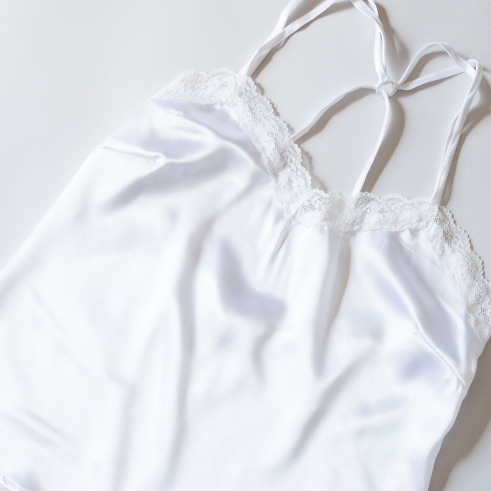 ☁️ WHITE SILK TANK ☁️